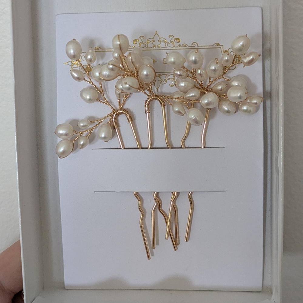 Elegant Pearl Hair Pins